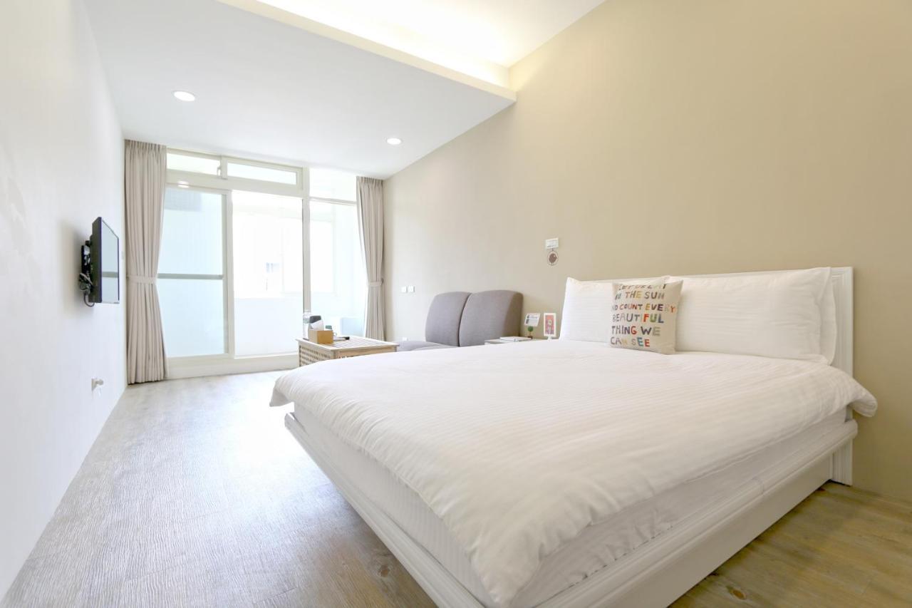 Locomotive Homestay Tamsui Extérieur photo