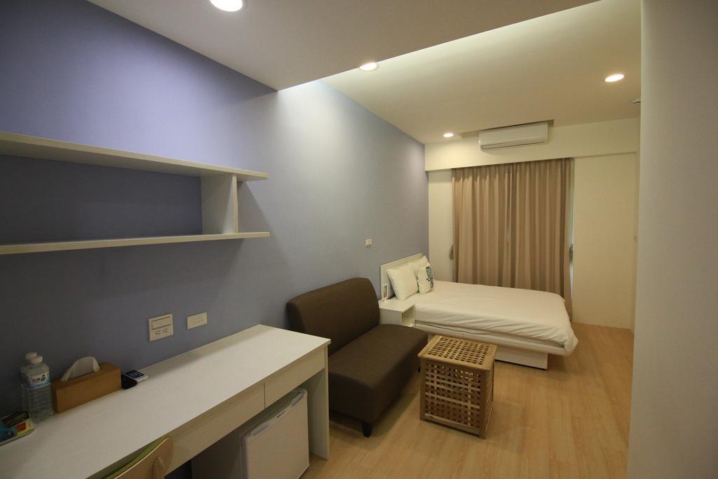 Locomotive Homestay Tamsui Extérieur photo