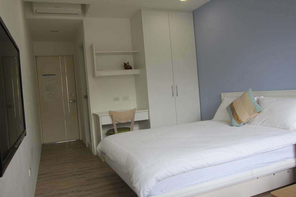 Locomotive Homestay Tamsui Extérieur photo